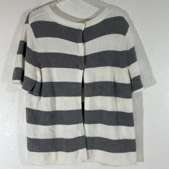 Banana Republic Open Back Grey And White Striped Sweater Top Short Sleeve Sz XL - Picture 3 of 9